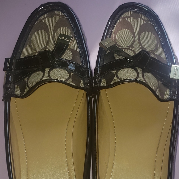 Mint Coach Signature Loafers 9 - Picture 7 of 8